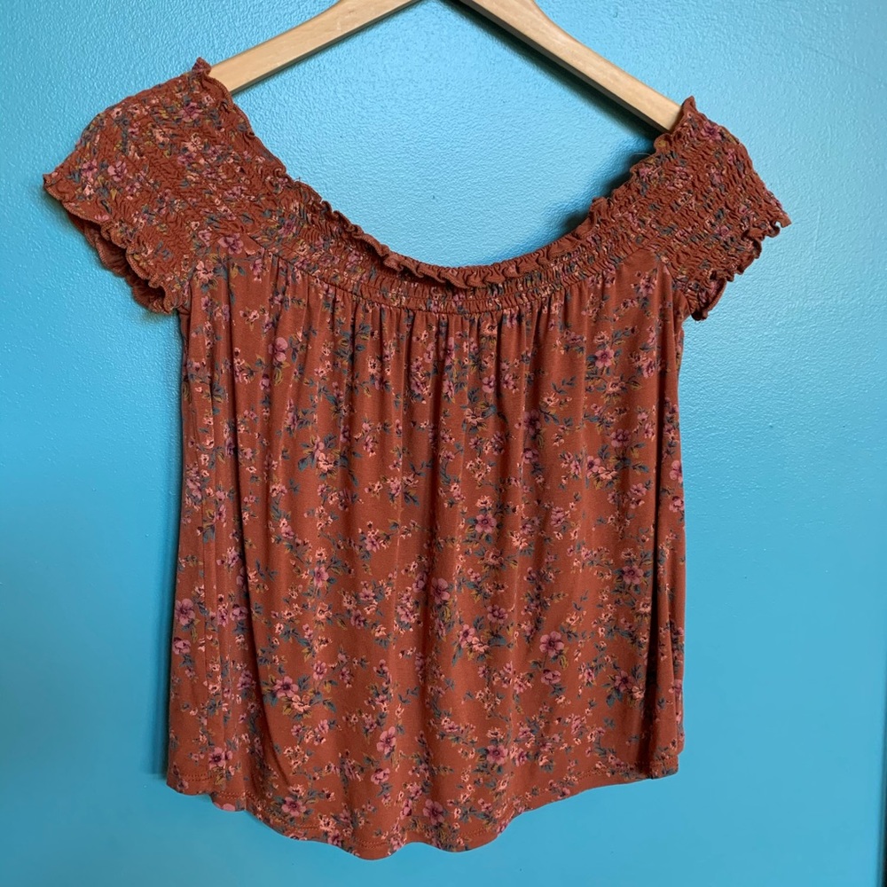 AEO on or off shoulder top